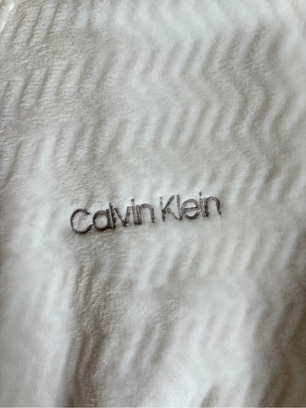 Calvin Klein Robe - Picture 2 of 4